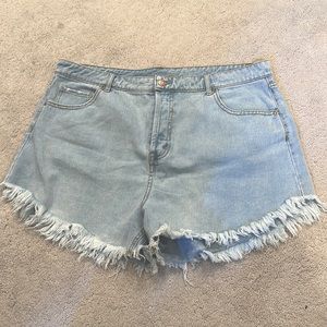 Wild Fable High Rise Jean Short, Size 18
